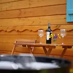 Coutillard بيت خشبي