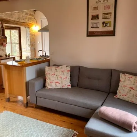 Coutillard Lodge *