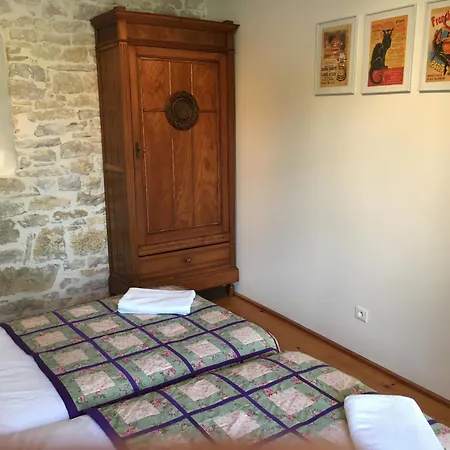 Coutillard Lodge
