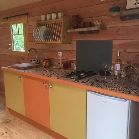Coutillard Lodge *